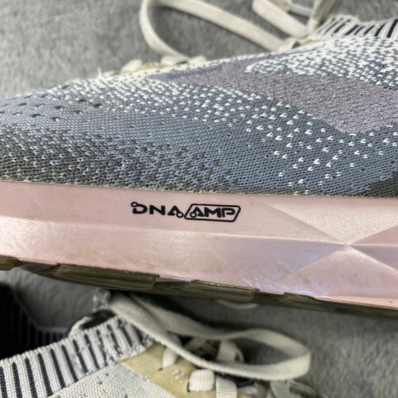 Brooks Levitate 2 Running Shoes Womens 7.5 Grey Pink DNA AMP Gym 1202791B060 - Picture 5 of 10